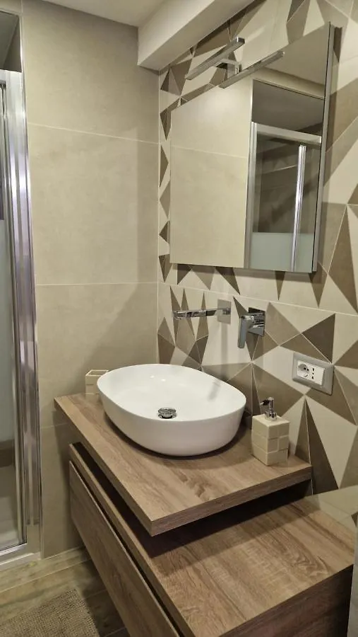 Apartamento Maison Garibaldi CTA Italia