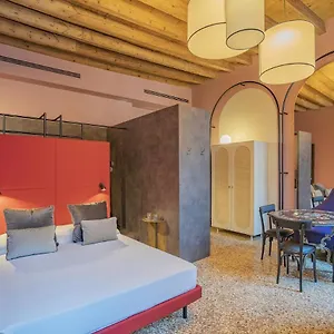  Apartamento Corte Rubbi 5 Deluxe Studio-apartment Italia